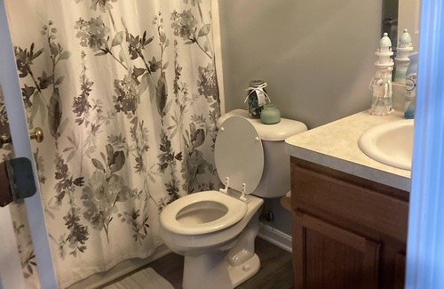 Lorain House | Marina Retreat