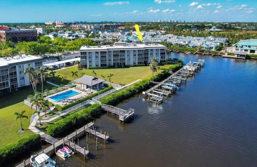 Redevelopment Area Condo | Mariner's Cove 506C - Newly Renovated Waterfront Condo, Great Views!