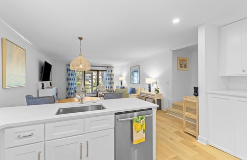 Isle of Palms Villa | Mariners Walk 6B - Screen Porch Ocean/Pool Walkout
