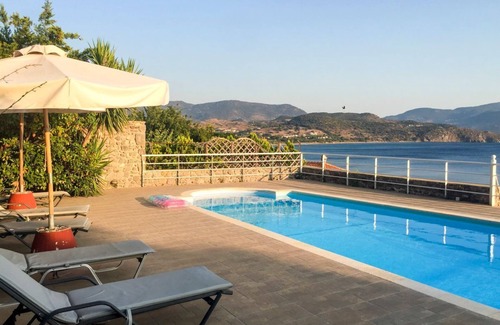 Mithimna Villa | Maritsa Oikos - Three Bedroom Villa, Sleeps 7