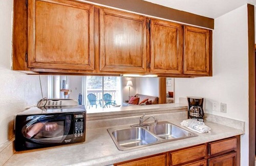 Warrior's Mark Condo | Mark 9 Condo 2 Bdr Full Kitchen sleeps 6 Breckenridge, CO