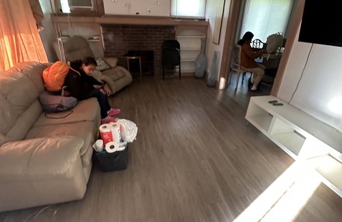 Inkster House | Mark twain Great for small gatherings 5-bedroom house with WiFi 420 friendly