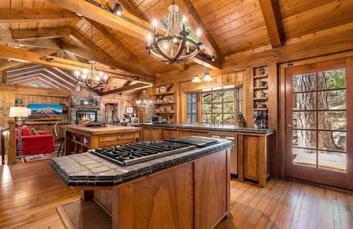 Fern Valley House | Marlboro Lodge Idyllwild Escape- Newly Listed!