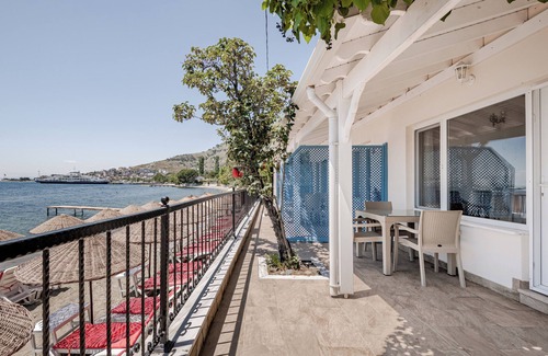 Marmara Apartment | Marmara Yali Evi - Direct Beachfront 2-Room-Apartment