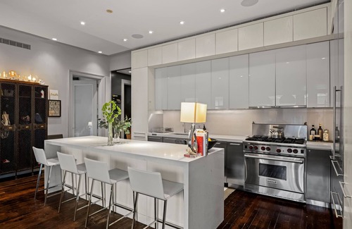 Chinatown Apartment | Marmont by Rove Travel | 4BR Loft w/Shared Rooftop