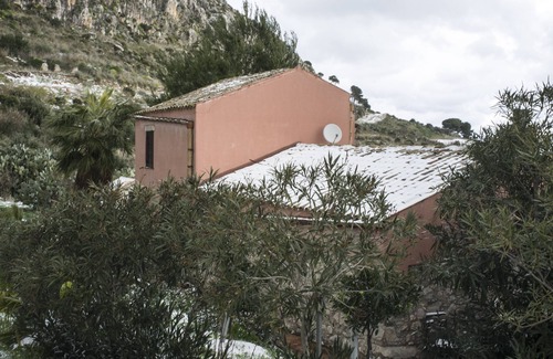 Mockarta House | Marmotta ancient rural house on the slopes of Erice