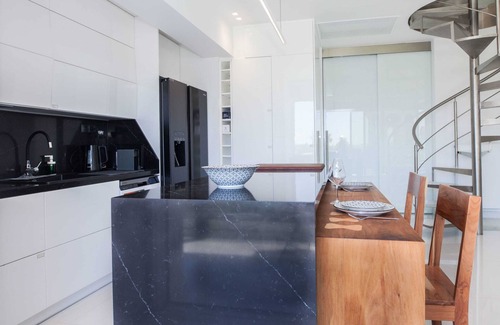 Amarousion Apartment | Marousi 2 Bd Modern Luxury Living with Shared Pool