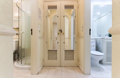 Santo Antonio Apartment | Marquês de Pombal | Private Bedroom 2 | 6 guests in Lisboa