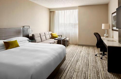 West Chester Hotel | Marriott Cincinnati North