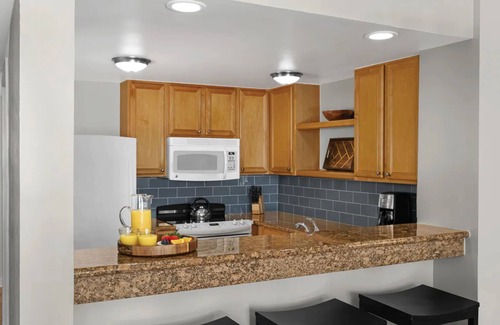 Oceanside Villa | Marriott Monarch at Sea Pines - 2 BR Villa with Full Ocean View