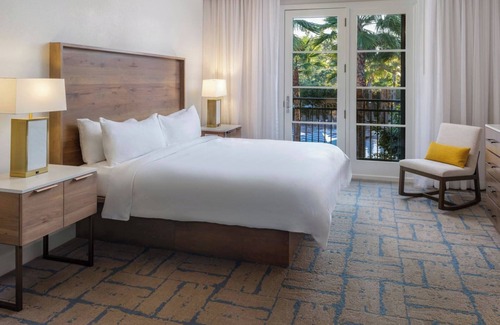 Newport Coast Hotel | Marriott Newport Coast Villas Beautiful Coastal Vacation Resort! Spacious Villa!