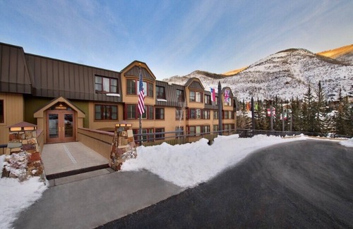 Vail Villa | Marriott Streamside Evergreen 3 nights April 18th - April 21th 2024