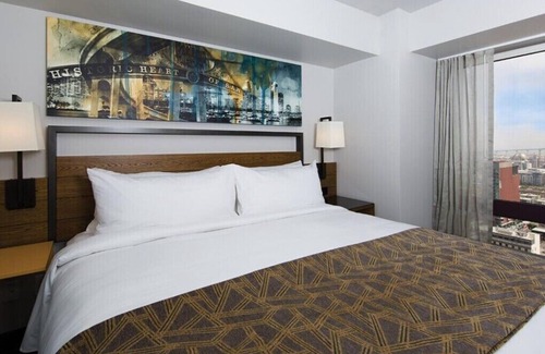 Civic Core Apartment | Marriott Vac Club, 1 BR SUITE, Kitchenette, Sleeps 4, 25min walk to Conv. Ctr.
