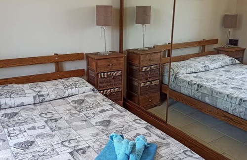 Marsalforn Apartment | Marsalforn flat near beach and boulevard