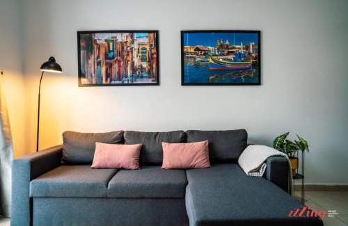 Marsaskala House | Marsaskala Duplex with Private Patio Near Promenade