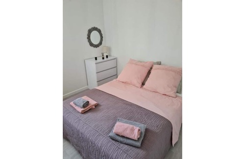 14th Arrondissement Apartment | Marseille in private residence 10 minutes from the beach