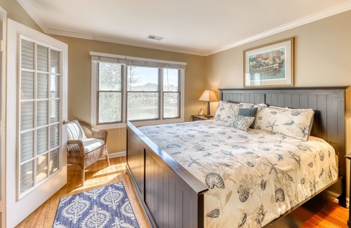 Seabrook Island Condo | Marsh view villa with screened porch, free WiFi, and access to community pool!