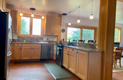 Cabot House | Marshfield/Cabot Unique Eco Friendly Home on 11 acres