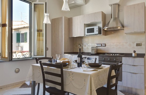 San Lorenzo Apartment | π₯"Marte Suite" - in the heart of Florence! A/C - WiFi superfast! π₯
