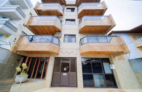 Praia do Morro Apartment | MARTHA SCHWANTZ 301 BUILDING, 3 BEDROOM APARTMENT - 1 garage 200m FROM MORRO BEACH.