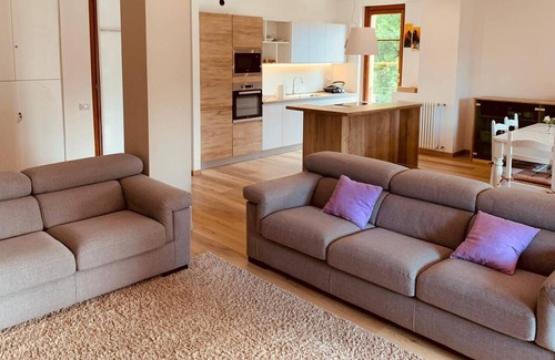 Gonte Apartment | Martin apartment with pool in Oggebbio