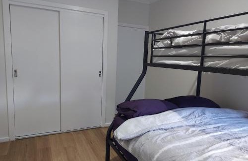 Broadmeadows House | Maruve Guesthouse 12 min from Melb airport