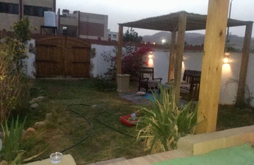 Dahab House | Marvel's Studio & Garden, Casa Del B., Eel Garden Rd