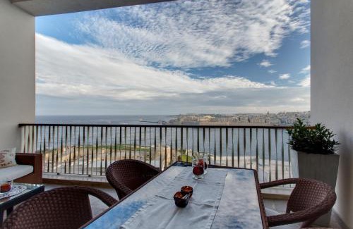 Sliema Apartment | Marvellous Apartment in Tigne Point