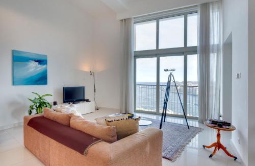 Sliema Apartment | Marvellous Apartment in Tigne Point