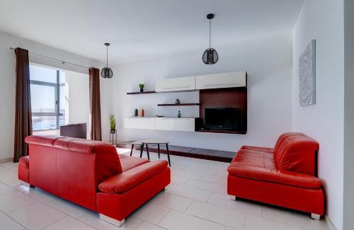 Sliema Apartment | Marvellous Apartment with Valletta and Harbour Views