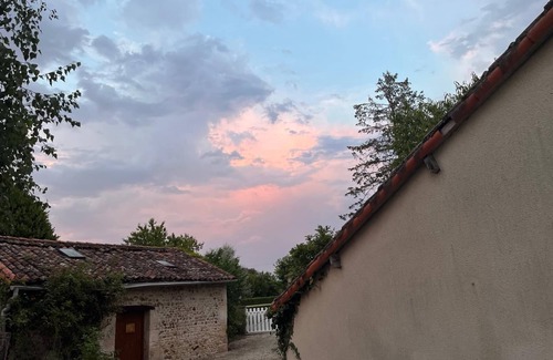Romagne House | Marvelous 3-bedroom house with WiFi in Romagne