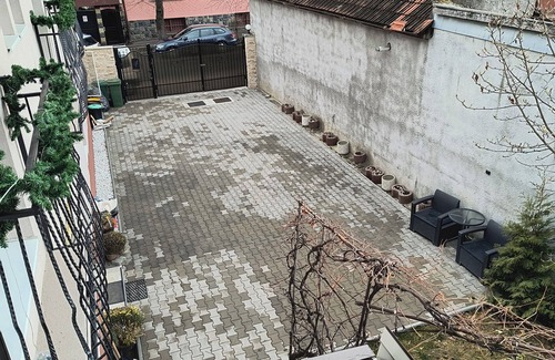 Centrul Nou House | Marvelous 4-bedroom house with WiFi in Brașov