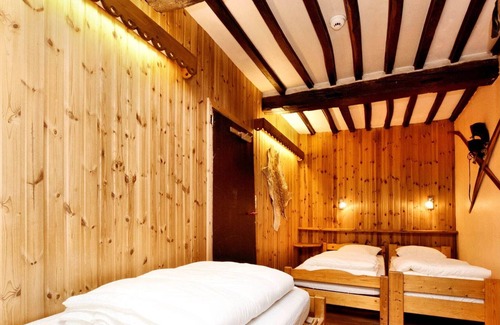 Ozo House | Marvelous Holiday Home in Durbuy with Sauna