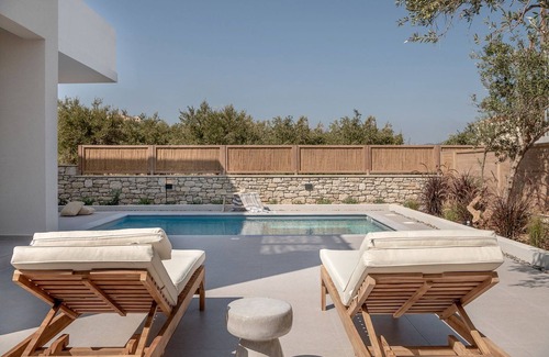 Tavronitis Villa | Marvelous Chania Villa | Villa King Kai | 2 Bedooms | Private Outdoor Pool |.