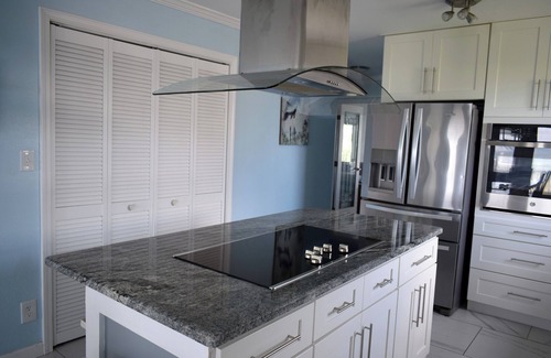 Holden Beach House | Marvelous Large pet friendly Oceanfront home!