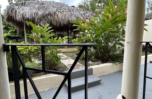 Whitehouse Apartment | Marvette s luxury two bedrooms villa