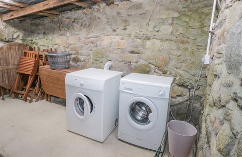 Naran Cottage | MARY KATE'S COTTAGE, pet friendly in Narin, County Donegal