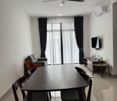 Bandar Penawar Apartment | Maryam Homestay Desaru with netflix disney plus