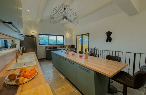 Saint-Romain-en-Viennois House | MAS 5* SAINT QUENIN® 26 pers - Heated swimming pool - Jacuzzi -Sauna - Air conditioning