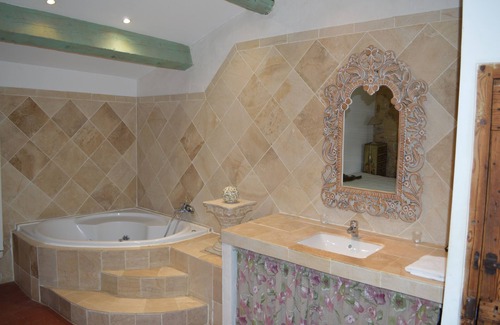Monteux Other | Mas Delgado, in the heart of the Luberon, at the foot of Mont Ventoux.