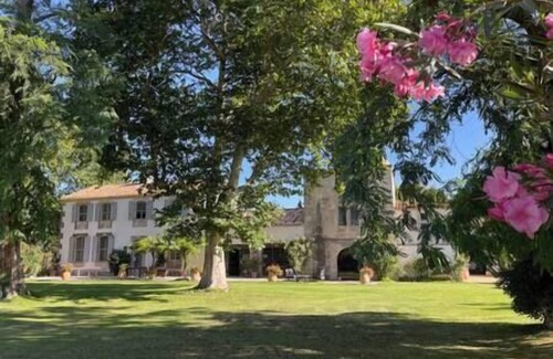 Arles Villa | Mas des Bécasses in Provence 22 pax