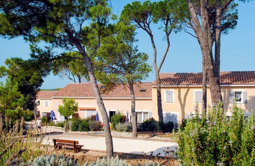 Calvisson House | Mas des Vignes by Interhome