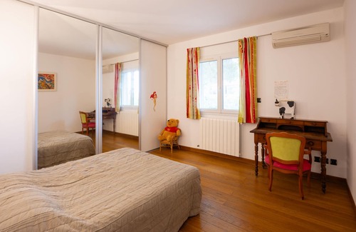Saint-Laurent-d'Aigouze House | Mas en Camargue Avec Piscine, 8 Personnes