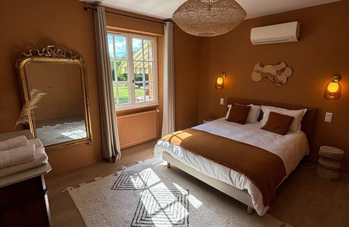 Saint-Hilaire-de-Brethmas Other | Mas Provençal in the heart of a private wooded park!