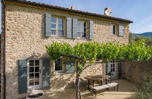 Nyons House | Mas provençal with natural swimming pool