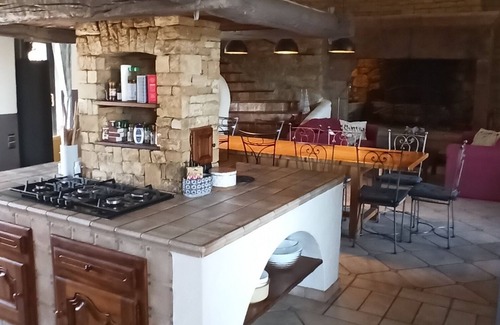 Les Vans Villa | Mas with swimming pool in the village of Les Vans in Southern Ardèche