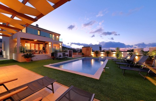 Dobropoljana Villa | Masanda Villa with pool, sea view and balcony - Masanda