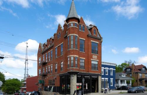 East Price Hill Apartment | Mason's View - Cincy Hilltop Apartment