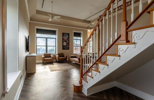 East Price Hill Apartment | Mason's View - Cincy Hilltop Apartment