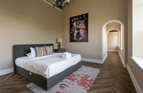 East Price Hill Apartment | Mason's View - Cincy Hilltop Apartment